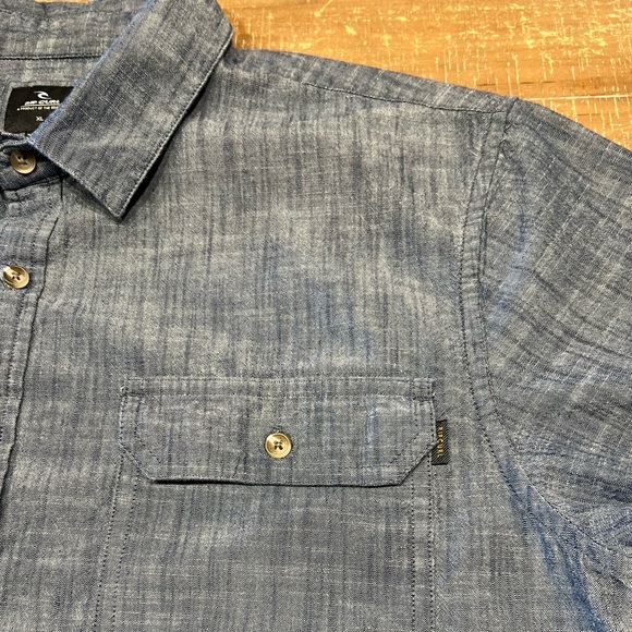 Rip Curl Men’s Short Sleeve Button Down - Picture 5 of 10